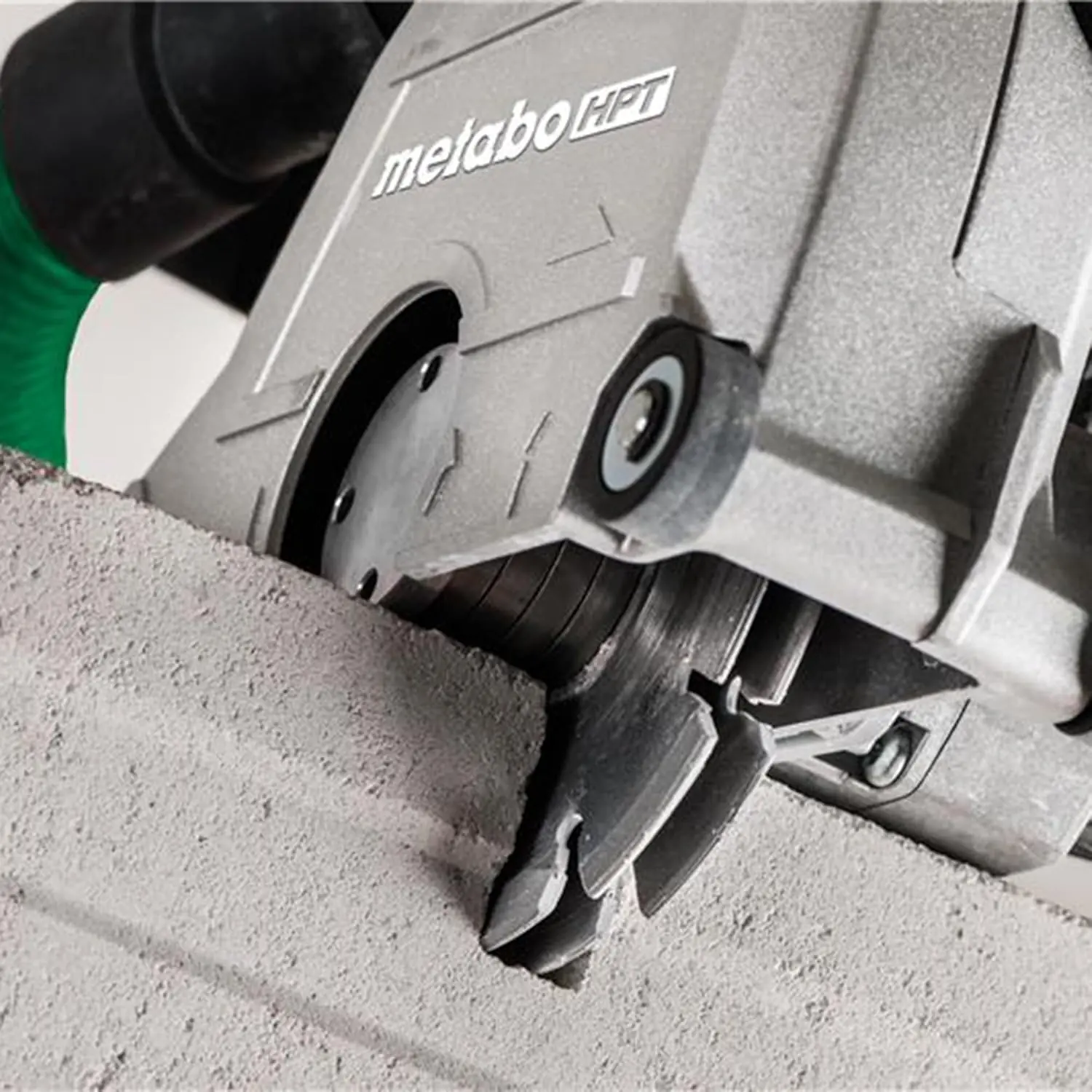 Metabo HPT MFE 40 review, Metabo HPT MFE 40 wall chaser review and rating, is Metabo HPT MFE 40 worth buying, Metabo HPT MFE 40 review pros cons, Metabo HPT MFE 40 review honest opinion, Metabo HPT MFE 40 wall chaser review verdict real-world performance test results